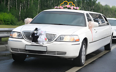 Real Weddings: Beautiful Moments Captured in Wedding Limos